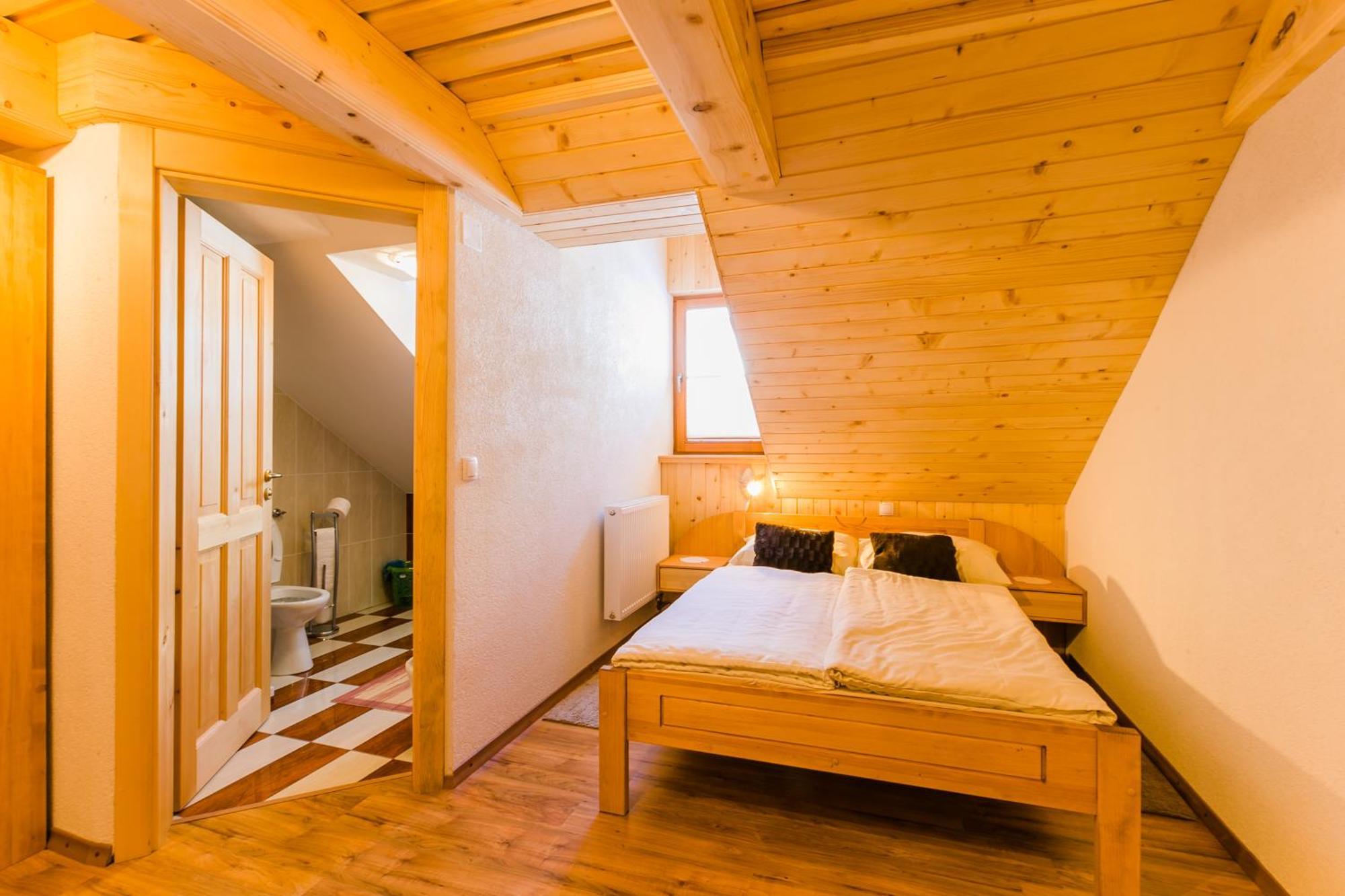 Hotel Ekoturizem Vizencar Cerklje na Gorenjskem Esterno foto
