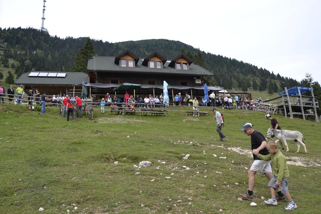 Hotel Ekoturizem Vizencar Cerklje na Gorenjskem Esterno foto